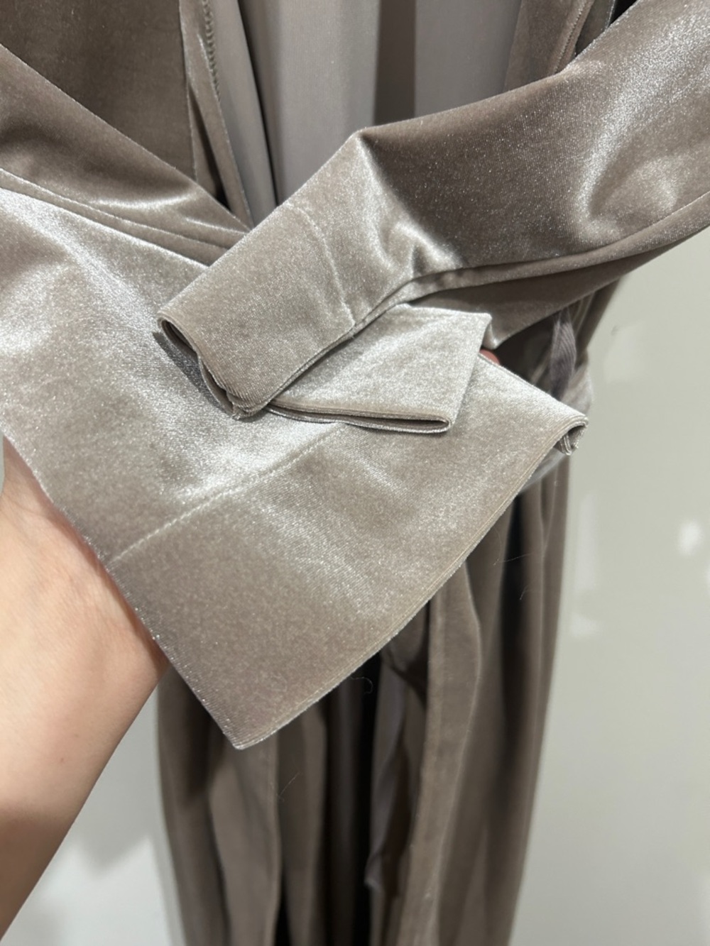Natori Taupe Velvet Long Robe with Belt - Picture 3 of 4